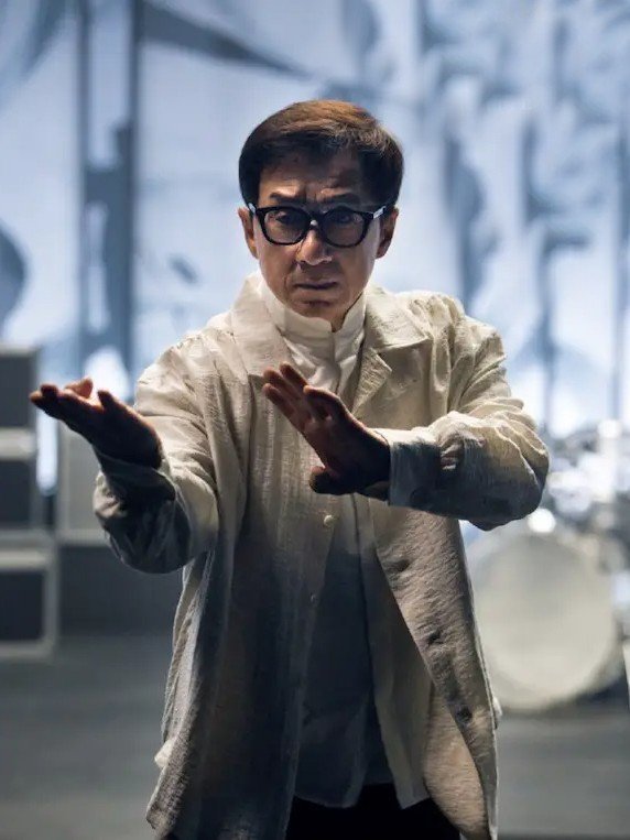 Jackie Chan Now 2023, Vision care, Sleeve, Gesture
